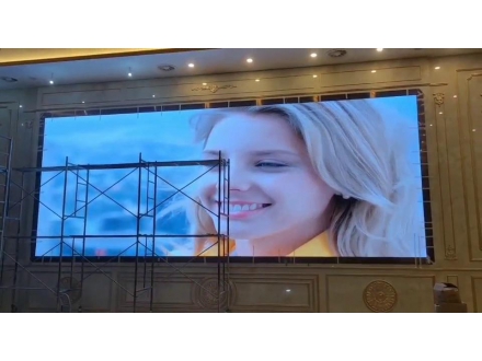 P2.5 indoor high-definition display